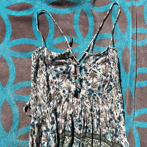 Angie Dress - Picture 4 of 5